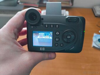 Hewlett-Packard (HP) PhotoSmart 945 - 7