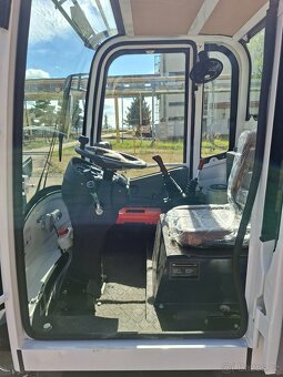 Kolový nakladač TH920 - 7