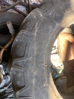 Pneumatiky 320/85R24 - 7