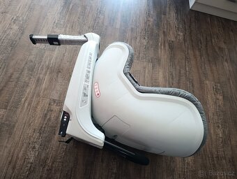 Otočná autosedačka 9-15 kg - 7