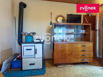 Chata Zlín - Malenovice, velká zahrada 367 m2, skleník - 7