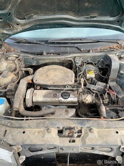 Škoda Octavia 1.6 MPI na díly - 7