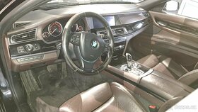 BMW 750i XDRIVE - 7