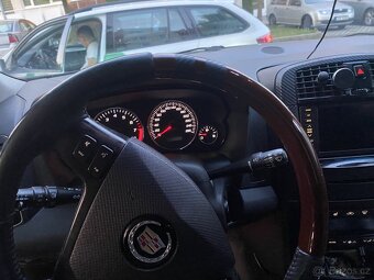 Cadillac SRX - 7