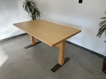 Masivní jídelní stůl restaurační 140x80cm - 7