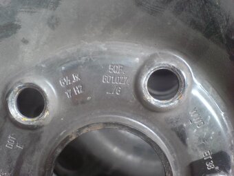 Disky VW, zimní Hankook Winter ICept Evo2 SUV, 215/65/17, 4 - 7