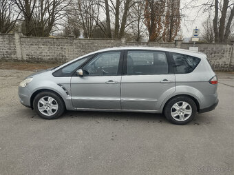 Ford S-MAX 2.0i - 7 míst - 7