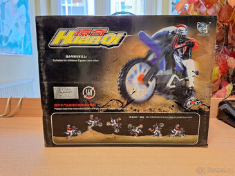 RC MOTORKA - plně funkční + ovládání + baterie + nabíječka - 7