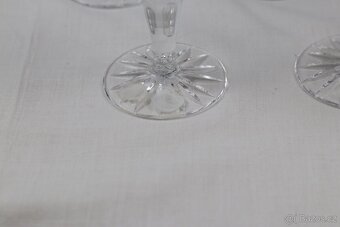 broušené sklenice na stopce 6ks - 7