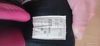 Prodám 2ks inline brusle +chrániče - 7