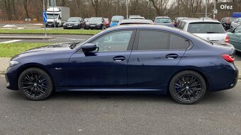 BMW 330e - 7