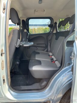 Ford Tourneo Courier 2019, 1.0T Ecoboost - 7