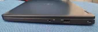 Dell latitude E5300 2v1, i5 8365U, 128 M.2 SSD,8 GBram,Win11 - 7