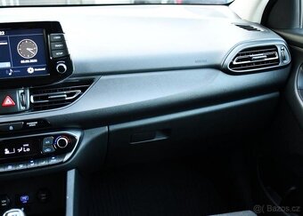 Hyundai i30 1.6CRDi 85kW FRESH ZÁRUKA - 7