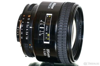 Nikon AF Nikkor 85mm 1,8D + UV 9-lamelový TOP STAV - 7