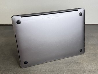 MacBook Pro 13'' 2018 / i5 / 8GB / 512GB SSD / Space Gray - 7