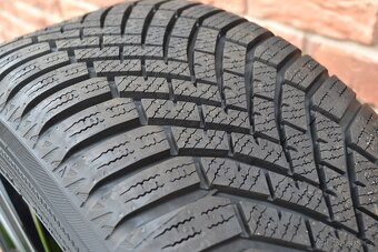 5×114,3 R17 Zimní sada Originál Toyota Corolla + 225/45 R17 - 7