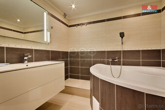 Prodej bytu 3+1, 67 m², České Budějovice, ul. M. Chlajna - 7