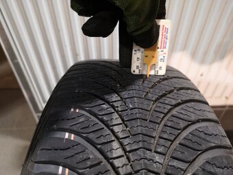 Opel Corsa, Meriva alu 16 + celoroční 195/55/16. - 7