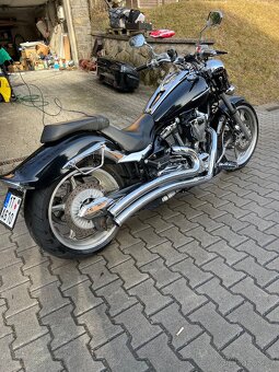 Yamaha XV 1900 Raider - 7