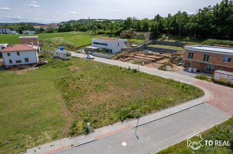 Prodej stavebního pozemku 775 m2 - Střelice, ev.č. 00956 - 7