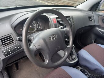 Prodám SUV Hyundai Tucson 2.0 benzin 4x4 - 7