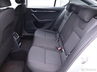 Škoda Octavia 1,6 TDI 85kW DSG Style CZ (2017) - 7