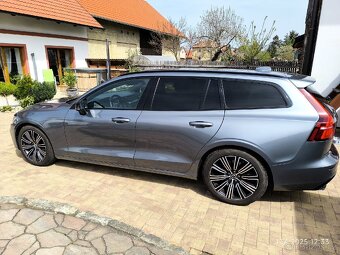 Prodáme Volvo V60 R-Design AWD B6 mildhibrid 183 kw ATM - 7