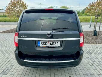 LANCIA VOYAGER 2.8CRD GOLD STOWnGO 7 míst - 7