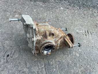 BMW 3er E90 diferencál 318i 3,23 7524317 - 7