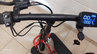 ELEKTRICKÁ SKLÁDACÍ TŘÍKOLKA - 7