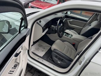 VW Touareg 3,0 TDi 4x4, 1. maj,ČR,serviska, DPH, záruka - 7