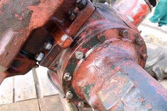 Zetor 7245 7745 přední náprava převodovka kola kardan - 7