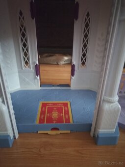 Ledové království Frozen Velký hrad Arendelle - 7
