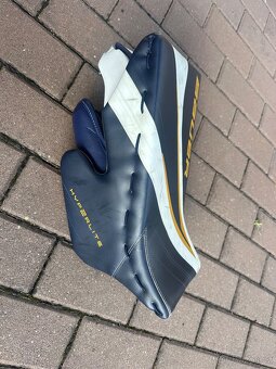 Bauer hyperlite2 lapačka, vyrážečka - 7