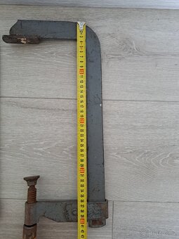 Stará truhlářská svěrka - 7