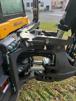 Traktorbagr Mecalac TLB 990 - 7