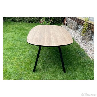Masivní jídelní stůl - Kenia 210 cm - 7