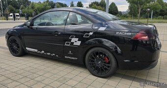 Ford Focus Cabrio 2.0i . Výměna možná - 7