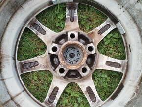 ALU disky 6,5J x15 ET38 rozteč: 5x114,3x67,1 Hyundai i20 - 7