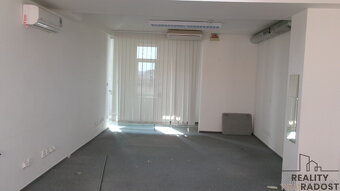 Pronájem kancelářského celku 276m2 Brno Cejl - 7