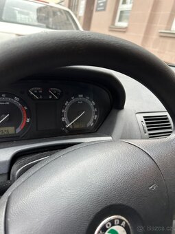 Fabia 1,2 16V Ambiente (2006) - 7