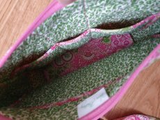 Kabelka americké značky Vera Bradley růžový vzor TOP - 7