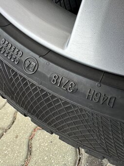 Originál Alu Škoda Mytikas zimní 215/50 R18 5x112 - 7