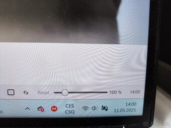 HP Z32 4K UHD 3840x2160 profi dokovací monitor 65W - 7