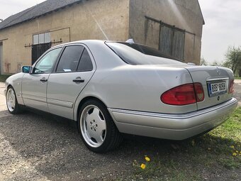 Mercedes Benz W210 E420 V8 - 7