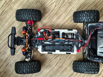 RC auto na ovladani Dune Racer Pro Desert buggy 1:10 - 7