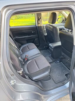 Mitsubishi Outlander PHEV - 2014 + zimní kola, odpočet DPH - 7