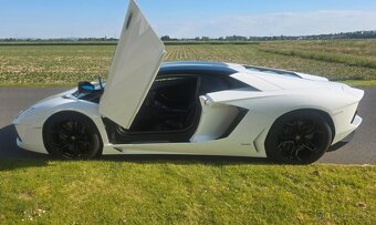 Lamborghini Aventador LP 700-4 - 7
