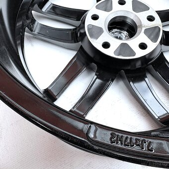 ALU SKODA OCTAVIA SUPERB YETI KAROQ 17" 5X112 - 7